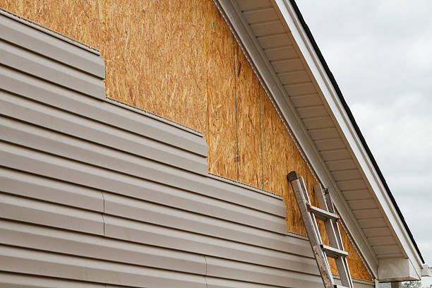 24/7 Emergency Storm Damage Siding Repair experts in Lemont, IL